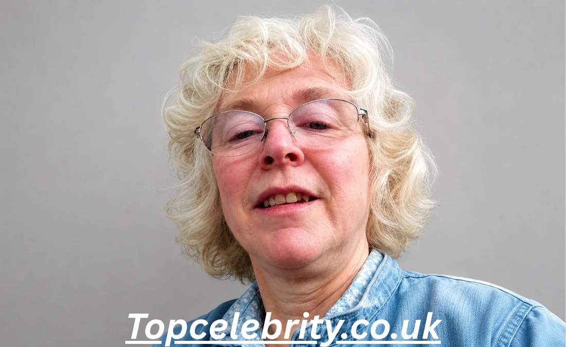 Jo McCubbin: Biography, Career, Family, Chris Packham Relationship & Megan McCubbin’s Mother